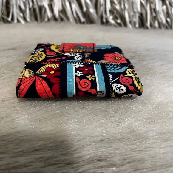 VERA BRADLEY Happy Snails 2011 Patchwork Snap Wallet Blue Yellow Orange Y2K - Picture 12 of 14